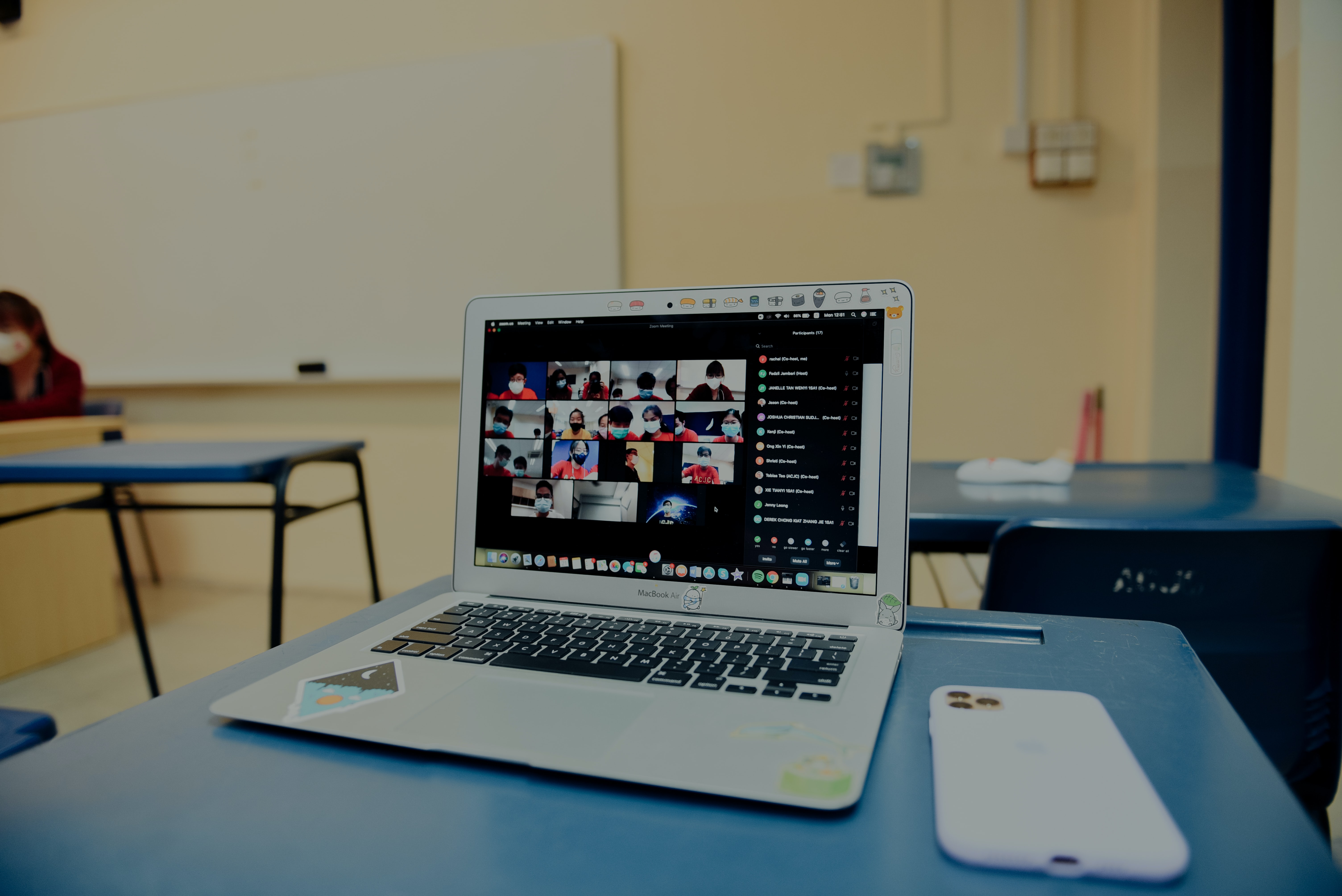 Menghilangkan Noise Menggangu Pada Meeting Online
